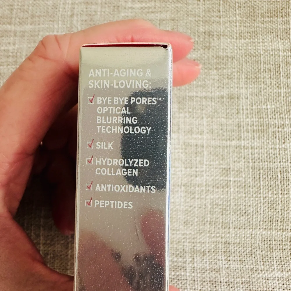 IT Cosmetics Poreless Finish Blush - Naturally Pretty